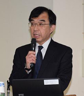 写真：春山　豊　（一社）日本化学工業協会　常務理事