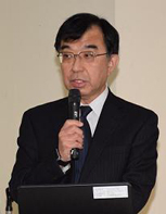 写真：春山　豊　（一社）日本化学工業協会　常務理事