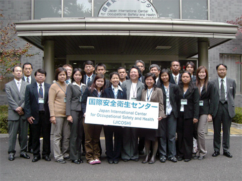 19 participants of the Asbestos and Dust Control (in Thai) Course from Thailand.